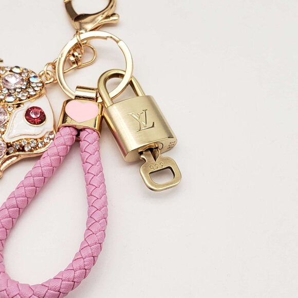 Authentic Louis Vuitton Lock & Key with unbranded Bagcharm, Keycharm, Keychain - Picture 7 of 10
